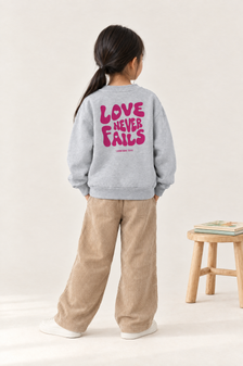Love never fails Sweater