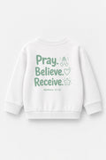 Pray. Believe. Receive. Kinder-Sweater in Weiß